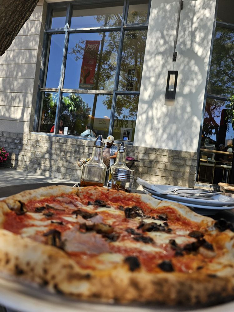 Caffè Calabria Little Italy — Little Italy