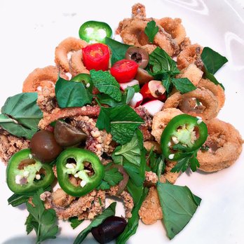 Earls Kitchen + Bar - Calamari with gluten aware batter. Pretty yummy - New American Near Me - McLean, Virginia Earls Kitchen + Bar - Calamari with gluten aware batter. Pretty yummy - New American Near Me - McLean, Virginia