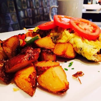 The 3rd Corner - Goat Cheese Omelet! - Wine Bars Near Me - San Diego, California