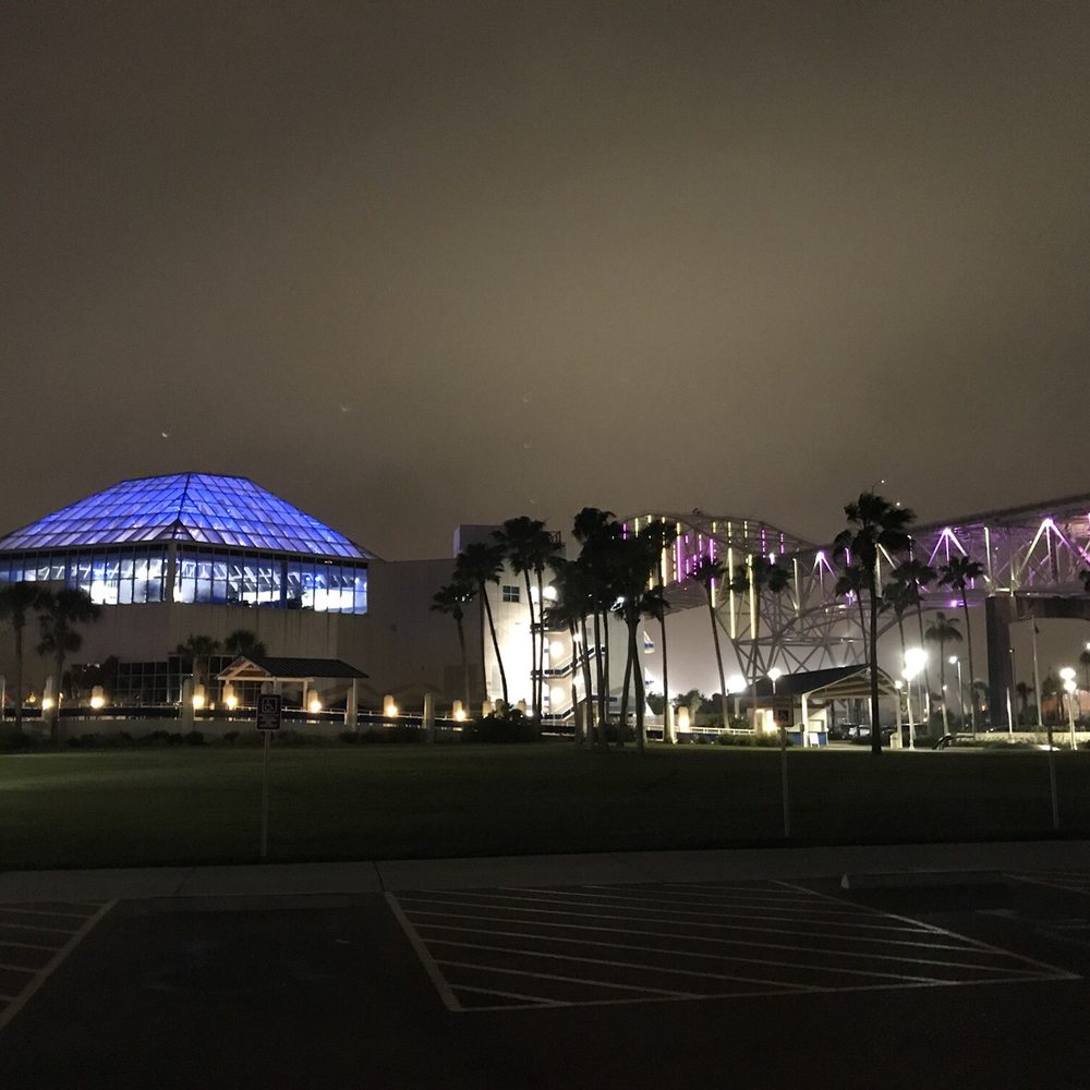 Texas State Aquarium - Beautifully lit against the Harbor Bridge! - Aquariums Near Me - Corpus Christi, Texas Texas State Aquarium - Beautifully lit against the Harbor Bridge! - Aquariums Near Me - Corpus Christi, Texas