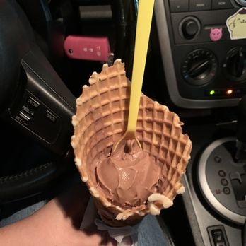 Andy's Frozen Custard - I scoop on a fresh waffle cone - Ice Cream & Frozen Yogurt Near Me - San Antonio, Texas