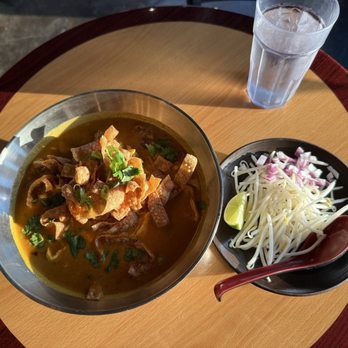 Om Cooking - The Khoa Soi as served with garnishes on the side - Thai Near Me - Wenatchee, Washington Om Cooking - The Khoa Soi as served with garnishes on the side - Thai Near Me - Wenatchee, Washington