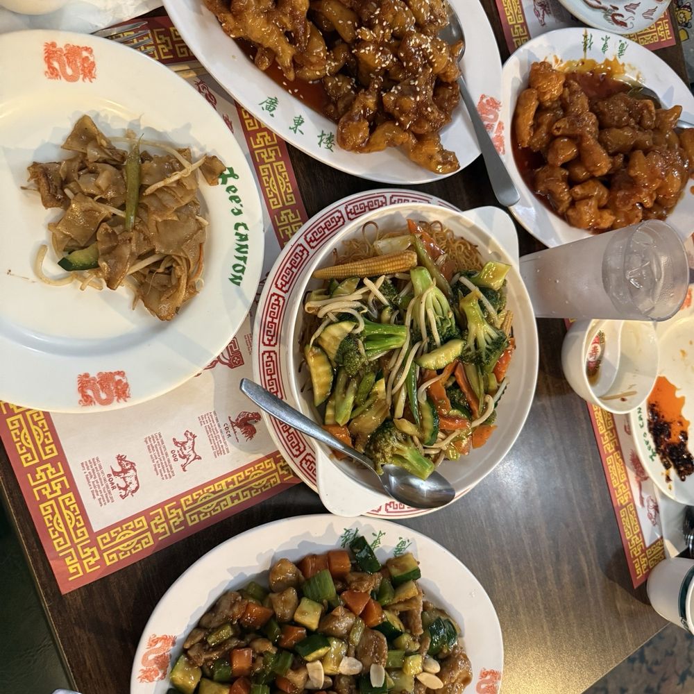 Lee's Canton Restaurant - More food - Chinese Near Me - Yuba City, California Lee's Canton Restaurant - More food - Chinese Near Me - Yuba City, California