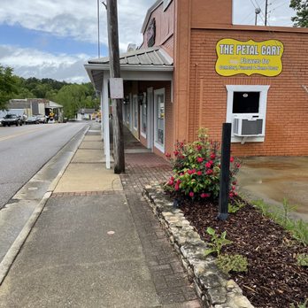 The Petal Cart - Located in Old Town Helena - Florists Near Me - Helena, Alabama The Petal Cart - Located in Old Town Helena - Florists Near Me - Helena, Alabama