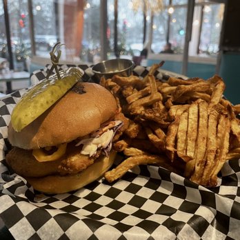 Shack Attakk - Jaws burger - Breakfast & Brunch Near Me - Montreal, Quebec