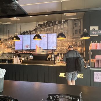 JOE & THE JUICE - Juice Bars & Smoothies Near Me - Miami, Florida