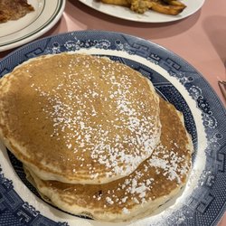 Jeanne's Family Diner - Pancakes - blueberries on the bottom and who asked for powdered sugar...