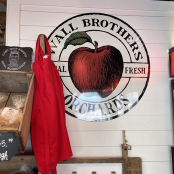 Wall Brothers Orchards - The Barn - Desserts Near Me - Orem, Utah