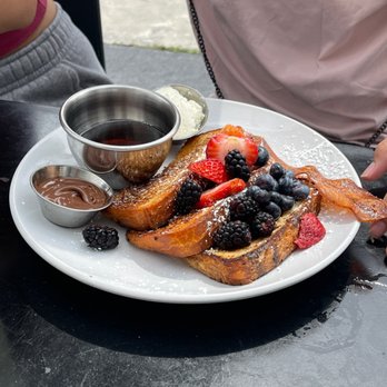 MIAM Cafe - French Toast - Sandwiches Near Me - Miami, Florida