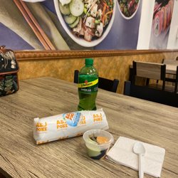 A&J Poke Hawaii Bowl - Sushi Rainbow Burrito