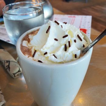 De Dutch - Bailey's Hot Chocolate - Breakfast & Brunch Near Me - Vancouver, British Columbia
