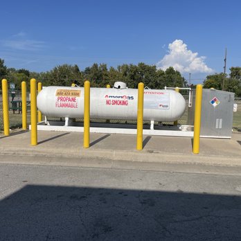 Love's Travel Stop - Gas Stations Near Me - Eufaula, Oklahoma