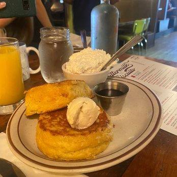 Denver Biscuit Co. - Colfax - Giant Biscuit Cinnamon Rolls - Sandwiches Near Me - Denver, Colorado