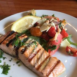 Hilltop Kitchen - Grilled Salmon filet with heirloom tomato, chickpea, arugula and parmesan salad