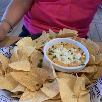 Crabby's Beachside Pavilion - Chips and queso - Seafood Near Me - Clearwater Beach, Florida