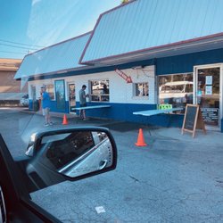 Booze Brothers - Walk up window