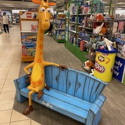 Toys R Us