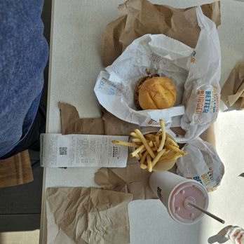 Smashburger - Burgers Near Me - Mississauga, Ontario