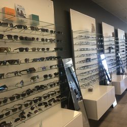 Site for Sore Eyes - Tracy - Wide collection of glasses and sunglasses