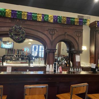 Bowie's Rabbit Hole - The bar- love the look! - Cocktail Bars Near Me - Natchez, Mississippi