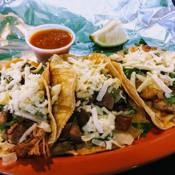 Villa del Rey cocina mexicana - From left to right: Carnitas (pork), Lengua (beef tongue), and Cameron (shrimp) street tacos - New Mexican Cuisine Near Me - Mobile, Alabama