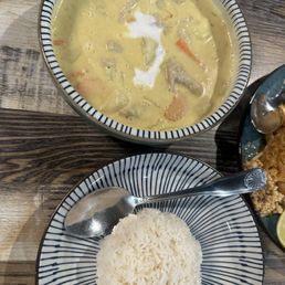 18. YELLOW CURRY 18. YELLOW CURRY