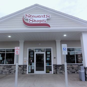 Stewart's Shops - Entrance of the shop. - Convenience Stores Near Me - Rotterdam, New York