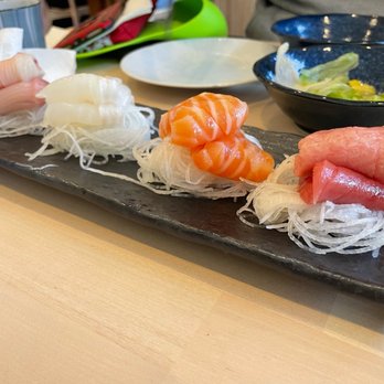 Ari Sushi - 8 piece sashimi, including toro. Melted in your mouth! - Sushi Bars Near Me - Dublin, California