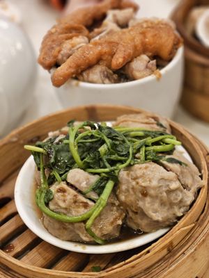 East Harbor Seafood Palace by null