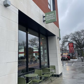 Blank Street - Outside - Coffee & Tea Near Me - Brookline, Massachusetts