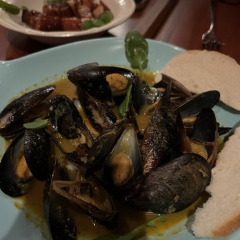 Flambo Caribbean Restaurant - Curried Mussels - Trinidadian Near Me - Philadelphia, Pennsylvania Flambo Caribbean Restaurant - Curried Mussels - Trinidadian Near Me - Philadelphia, Pennsylvania