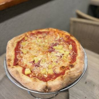 Best Pizza & Brew Oceanside - IG: socalhkfoodies - Pizza Near Me - Oceanside, California