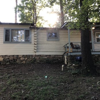 The Pines Cottages - Cottage 14 was so cute! - Hotels Near Me - Asheville, North Carolina