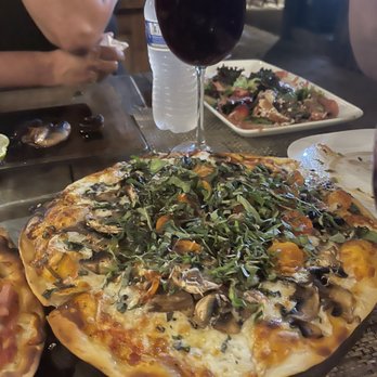 La Pizza Nostra - Special Margarita - Pizza Near Me - Cabo San Lucas, BCS