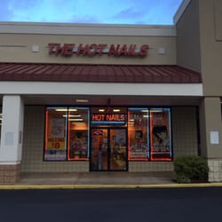Hot Nails - Salon Exterior