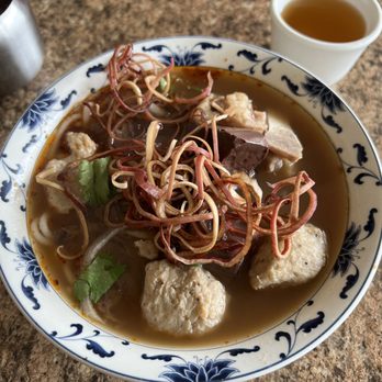 Hoang Lan - bun bo hue - Vietnamese Near Me - Seattle, Washington Hoang Lan - bun bo hue - Vietnamese Near Me - Seattle, Washington