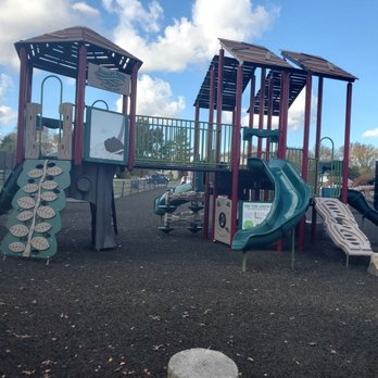 Briar Patch Park - Parks Near Me - Sterling, Virginia
