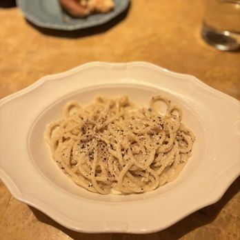 Mother Wolf - Cacio e Pepe - Italian Near Me - Miami, Florida Mother Wolf - Cacio e Pepe - Italian Near Me - Miami, Florida