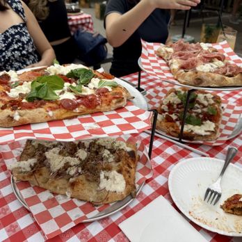 Stracci Pizza - Pizza Near Me - Alexandria, Virginia