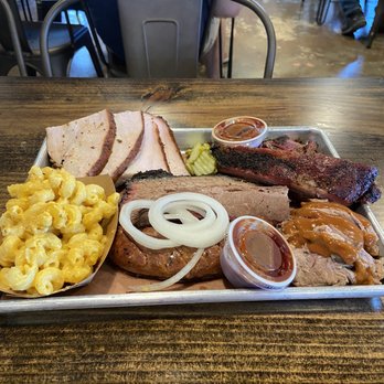 Hurtado Barbecue - El jefe with subs. - Barbeque Near Me - Arlington, Texas