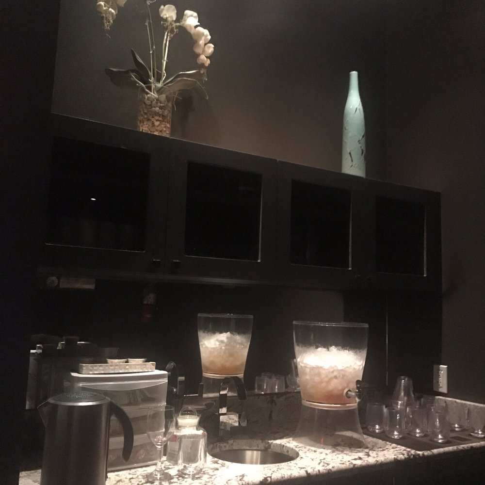 Le Roche Bleu Day Spa - Love their fruit water and tea - Day Spas Near Me - Baton Rouge, Louisiana Le Roche Bleu Day Spa - Love their fruit water and tea - Day Spas Near Me - Baton Rouge, Louisiana