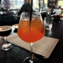 Owen's Tavern & Garden - Passion Aperol spritz