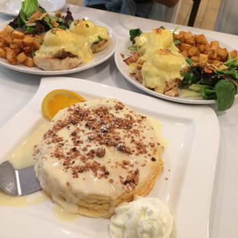 Aloha Kitchen - Coconut soufflé pancakes, lobster benedict and Kalua pork benedict - Breakfast & Brunch Near Me - Honolulu, Hawaii
