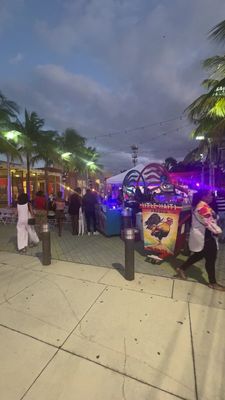 Little Haiti by null