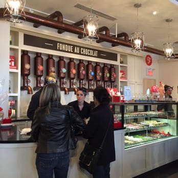 Chocolats Favoris - Chocolate heaven - Chocolatiers & Shops Near Me - Saint-Hubert, Quebec