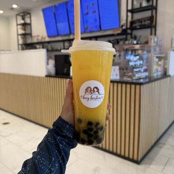 Woow Tea - Mango Yakult - Bubble Tea Near Me - Schaumburg, Illinois Woow Tea - Mango Yakult - Bubble Tea Near Me - Schaumburg, Illinois