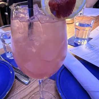 The Finch - GETAWAY CAR mi campo tequila, st. germain, strawberry, lemon, rosè - American Near Me - Nashville, Tennessee