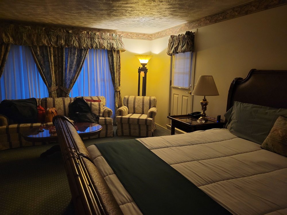 WHEATFIELD INN Updated October 2024 43 Photos 2335 N Williamston