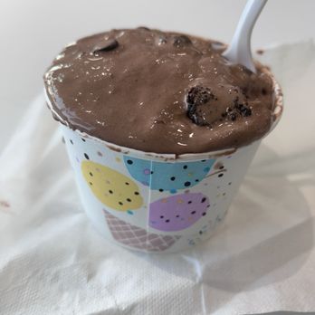 Marble Slab Creamery - Willie Wanka - Ice Cream & Frozen Yogurt Near Me - Pooler, Georgia