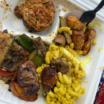 Kale Cafe Juice Bar & Vegan Cuisine - Vegan Mac N' Sheese 8  Vegan Lasagna  Veggies  Fried Plantains - Vegan Near Me - Daytona Beach, Florida